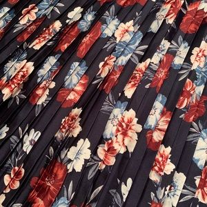 Banana Republic Midi Pleated Floral Skirt Small
